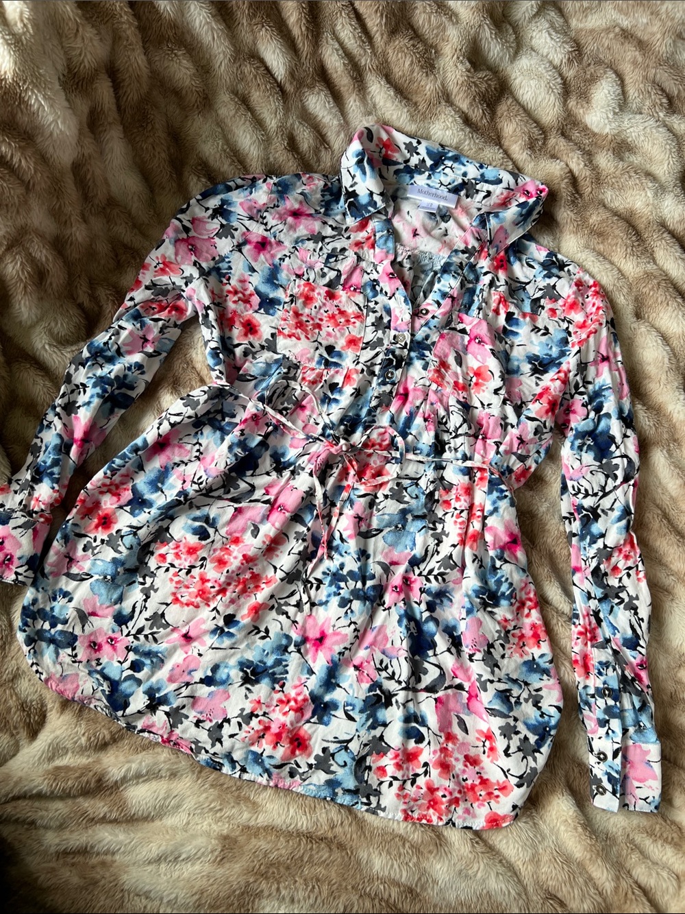 Beautiful Floral Top Motherhood Maternity Size Medium